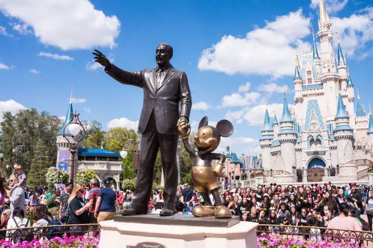 Elementary School Principal Dies After Jumping off a Parking Garage in Disneyland