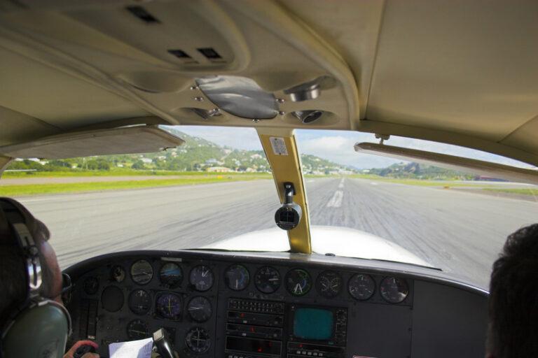 Pilot Passes Out During Flight, Passenger Lands Plane