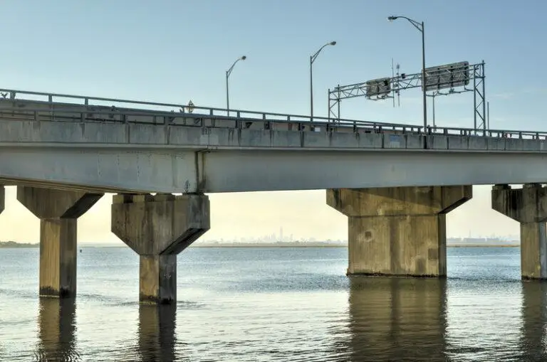 Human Head Found in Waters Near NYC Airport