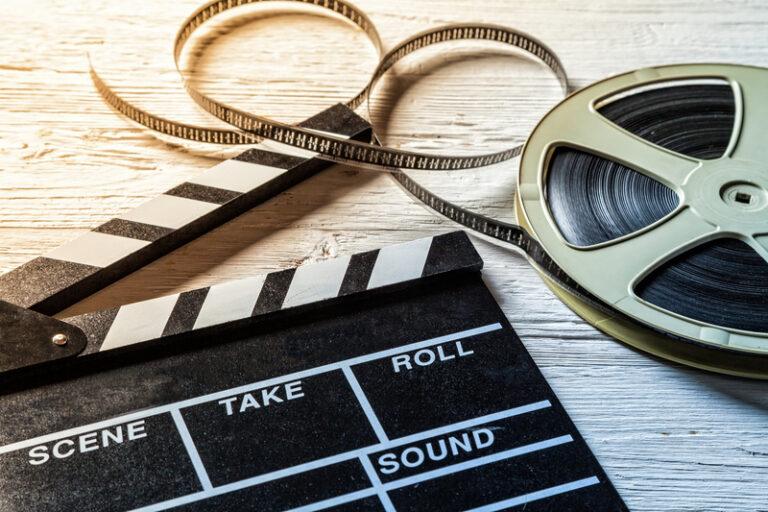 Pioneering Actress Dies at 83